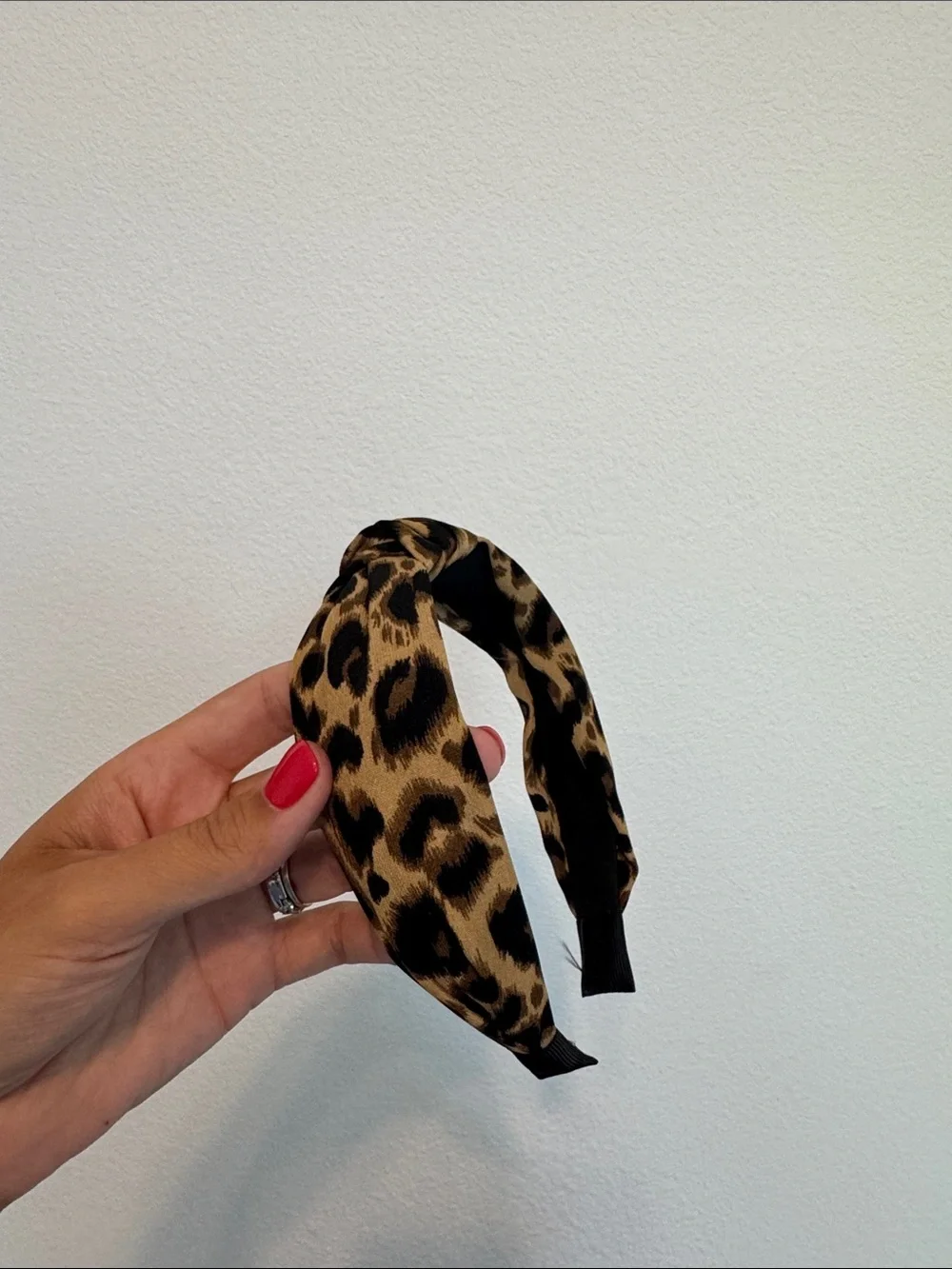 Amazon Leopard Print Knotted Headbands in Brown and Cream